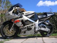 gsxr-1014-vit.jpg