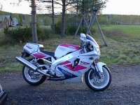 Yamaha YZF 750 R.jpg