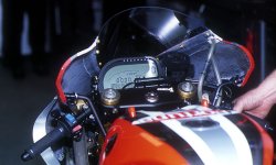 yamaha_yzrm1_2003_61.jpg