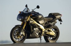 Aprilia Tuono R 1.jpg
