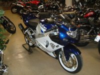 R750_3.JPG