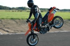 Jag stoppie 1 - liten.JPG