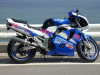 suz-gsxr750-95.jpg