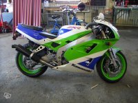 zxr400.jpg