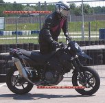 2007_KTM_690_SM_001r.jpg