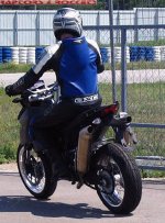 2007_KTM_690_SM_006r.jpg