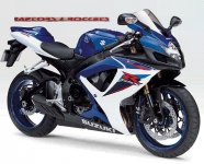 K7GSXR600_r.jpg