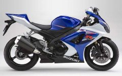 GSX_R_K7_01.jpg