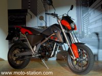 BMW_Cross-Moto.jpg