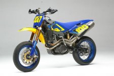 Husky-smr630.jpg
