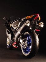 aprilia1.jpg