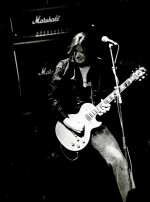 The custom through themarshall amps a.jpg