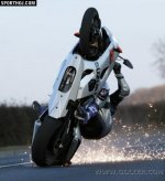 39279suzuki_flip.jpg