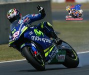 melandri_showoff.jpg