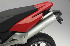 Akrapovic.jpg