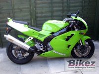 9136_0_1_2_zxr 400_Image credits - Simon H.jpg