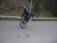 stoppie.JPG