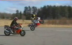 wheelie r1 3.jpg