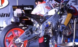 honda250_02.jpg
