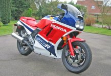 Honda-VF1000R-86.jpg