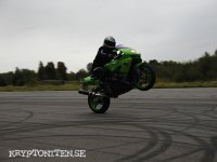 johan-wheelie.jpg