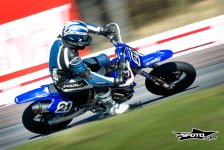 supermoto_knutstorp08-1936_800px.jpg