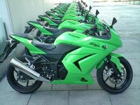 Kawasaki%20Ninja%20250R%20launch.jpg