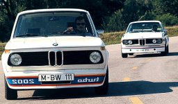 bmw_2002_turbo_2.jpg