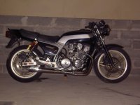 CB900_Höger.jpg