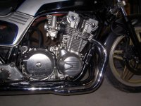 CB900_Motor_Höger.jpg