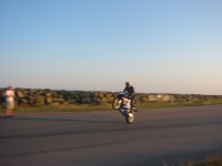 107-0746_img.jpg