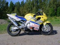 hon-cbr600-99-bikepics-sida.jpg