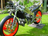 TZR250.jpg
