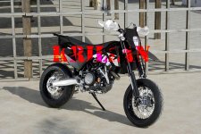 ktm_690_smc2.JPG