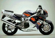 Honda-CBR-900RR-Fireblade-1996-3.jpg