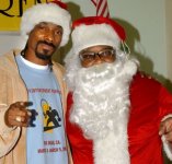 snoopandsanta.jpg