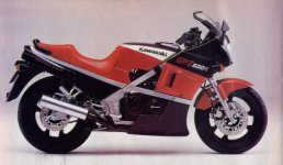 Kawasaki GPZ600R 85  2.jpg