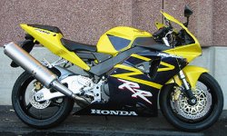 honda-cbr900rr-02-2-big.jpg