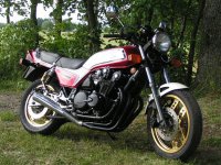 Kopia-av-CB1100F.jpg