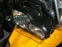 headlightgaurd3.jpg