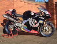 apriliagp2.jpg