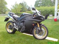 r1 aeg.jpg