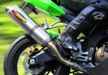 akra zx10r 2005.jpg