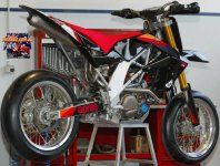 Aprilia_B_700p.jpg