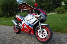 FZR.jpg