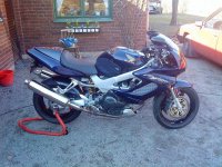 HondaVTR_01.JPG