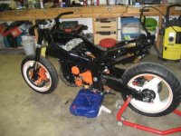Byggbilder ZX9R Streetfighter 20091104 009.jpg