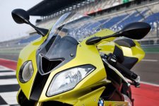 61005283_big_bmw_s_1000_rr_64[1].jpg