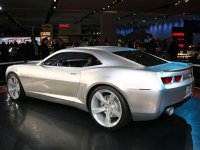 0602_naias_z2009_chevrolet_camaro_concep_1.jpg