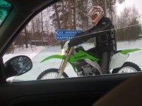 Jojon hämtar kawwan 007.jpg